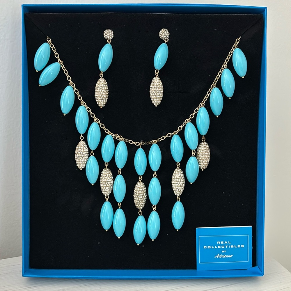 Earring & Necklace Set